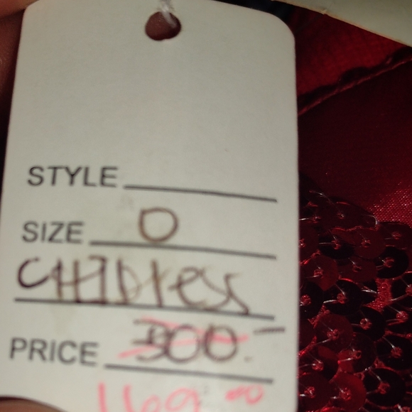 Chica's Short Sequined and Tulle Prom Dress - Picture 3 of 6